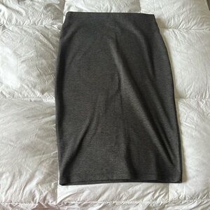 Grey pencil skirt
